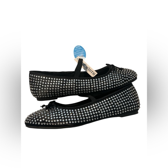 Seychelles Memory Foam Flats - Picture 3 of 7